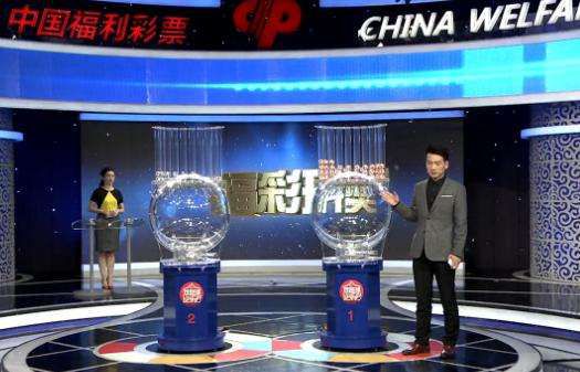 国产美女精品久久久久中文